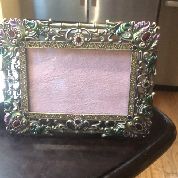 L36: beautiful Collectibles embellished metal photo frame ! Fits 3.5 x … - Picture 5 of 14
